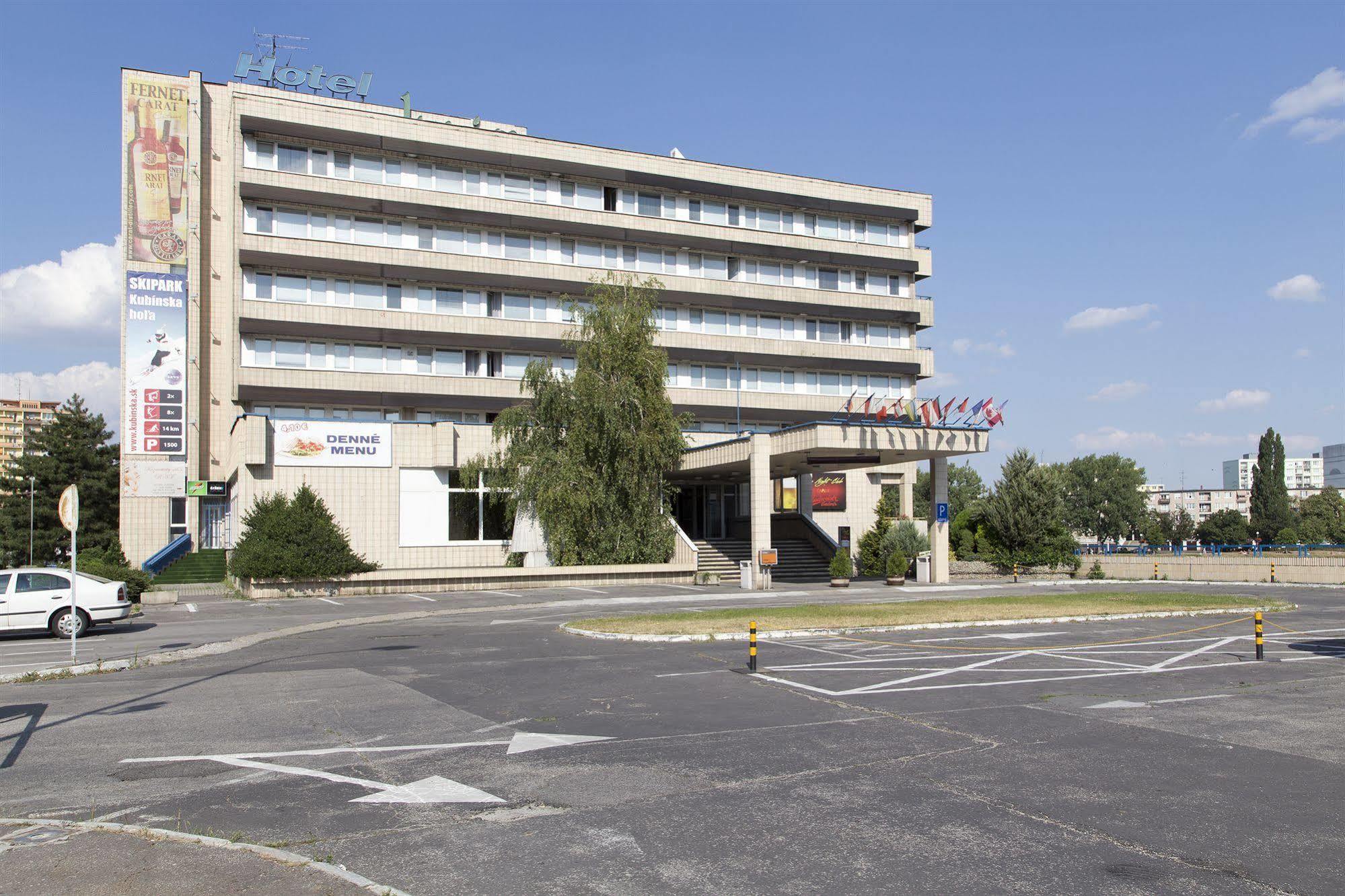 Garni Hotel Junior Bratislava Exterior foto